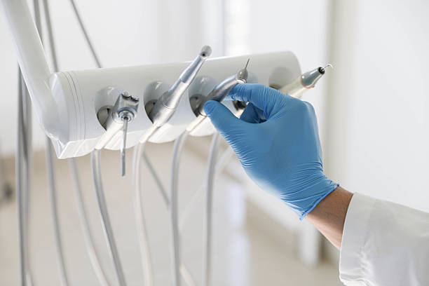 Professional Tooth Extraction technician working in Lantana, TX